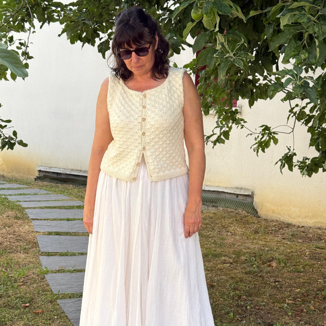 Patron tricot Gilet sans manches Izaro – Modèle femme PDF